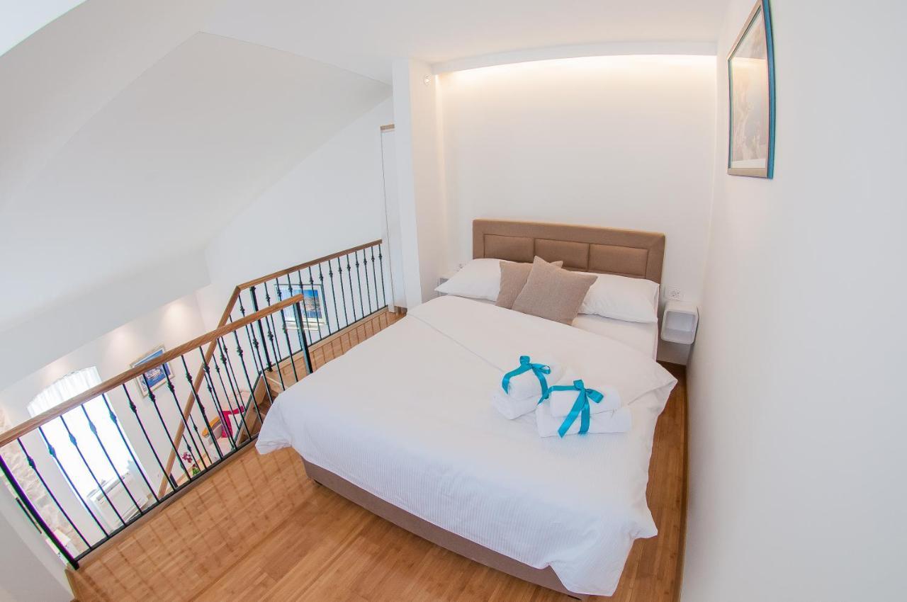 Bazzar Apartments Trogir Exteriör bild